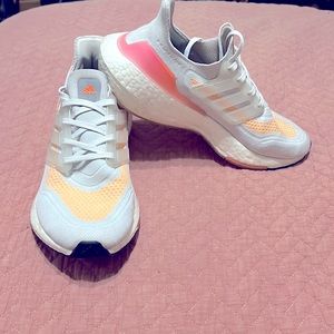 Addidas ultraboost womens 8.5